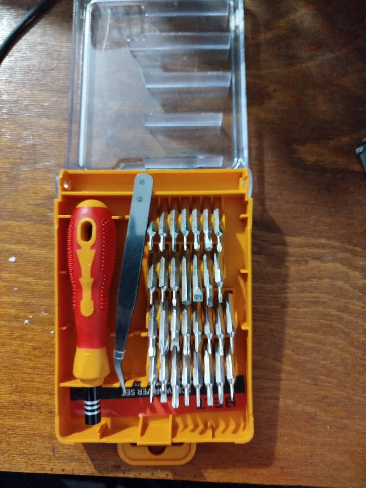 Screwdriver set for a secret Drone lab in UKRAINE